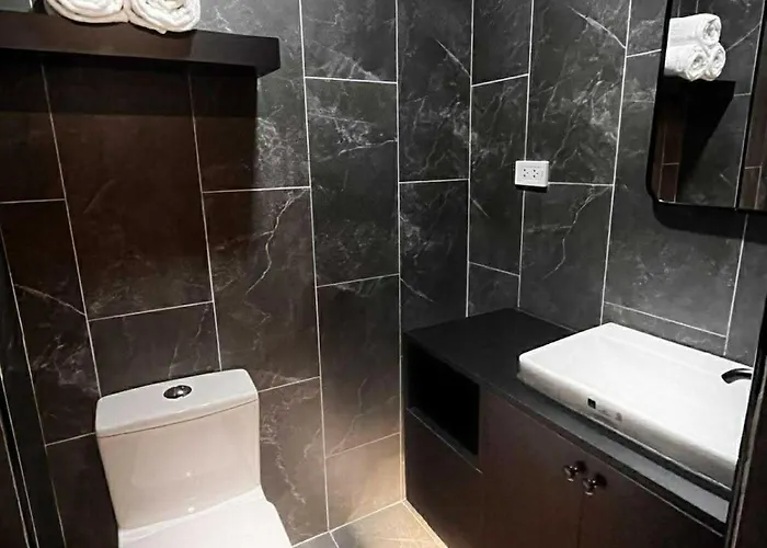 公寓 Modern In Makati With High-speed Wi-fi *