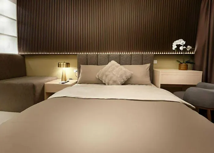 公寓 Modern In Makati With High-speed Wi-fi